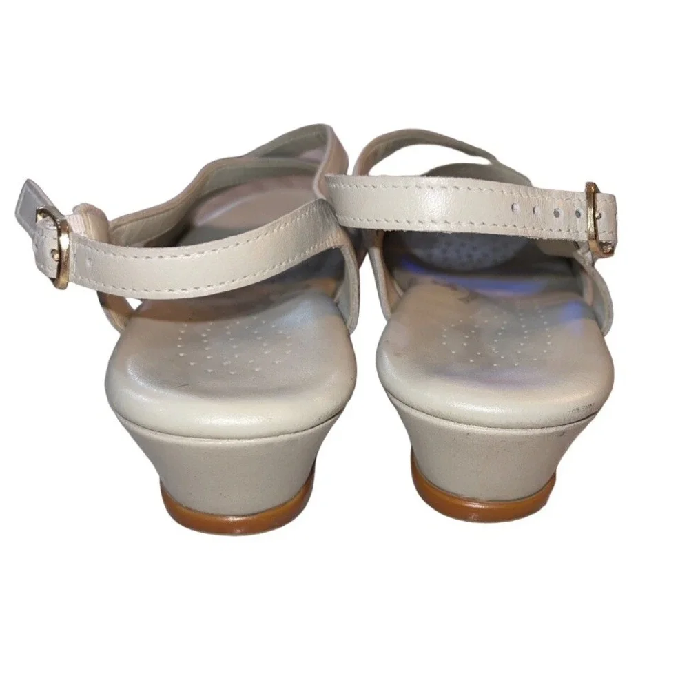 SAS Leather Adjustable Strap Comfort Sandals Shoes Women's Sz 6.5W Cream Ivory - Picture 10 of 16